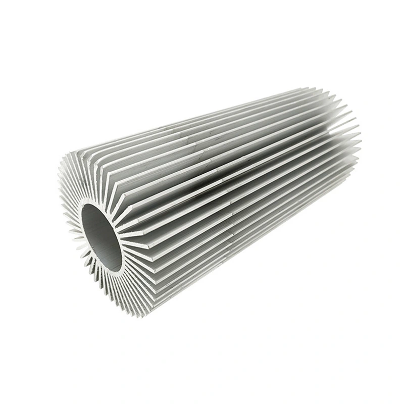 Specialformet aluminiums radiator